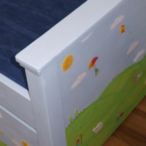 מיטה לחדר ילדים - מאוירת מעץ מלא 7