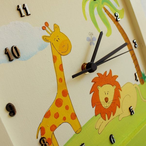 שעון לחדר ילדים ג'ירפה ואריה