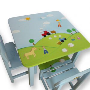 שולחן וכסאות לילדים - סוסים וכבשים