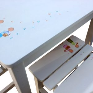 שולחן וכסאות לילדים - ילדים מוסיקליים