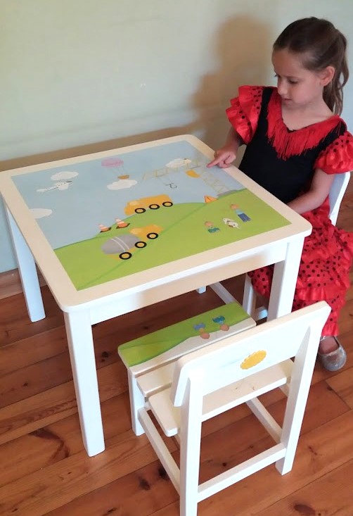 שולחן וכסאות לחדר ילדים -כלים הנדסיים 1